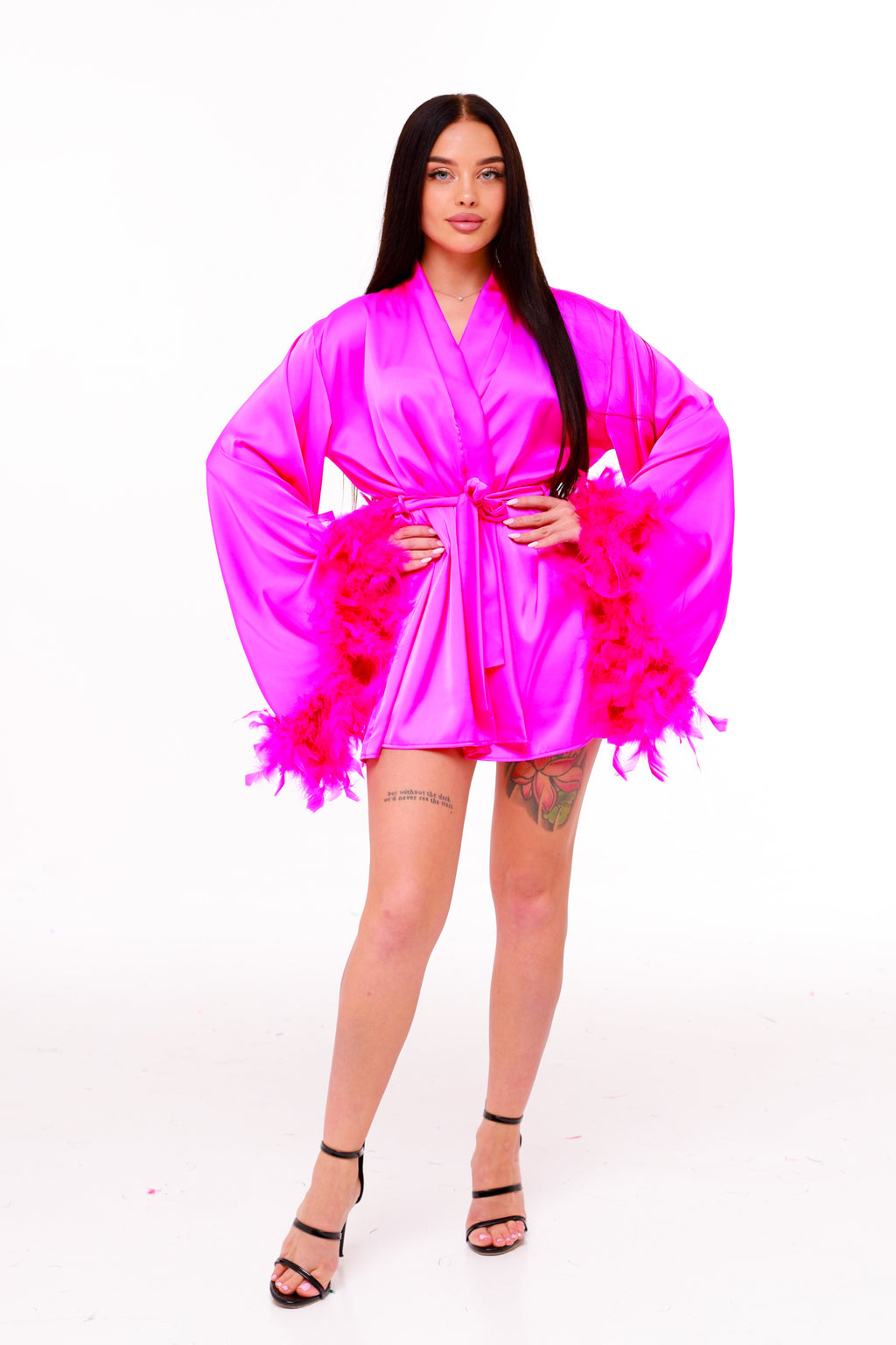 ХАЛАТ З ПІР’ЯМ ФУКСІЯ короткий