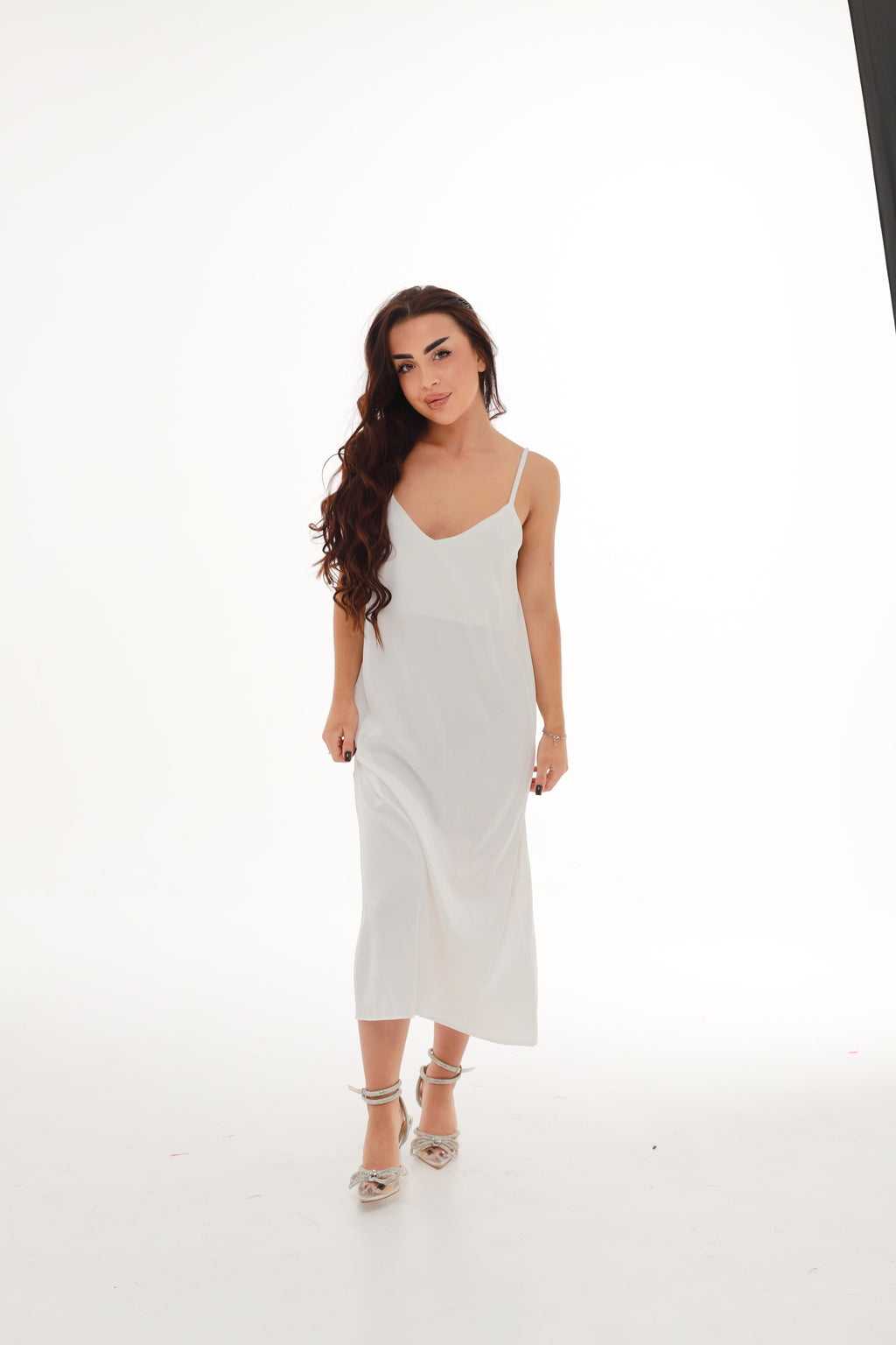 ШОВКОВА СОРОЧКА КЛАСИЧНА БІЛА МАКСІ