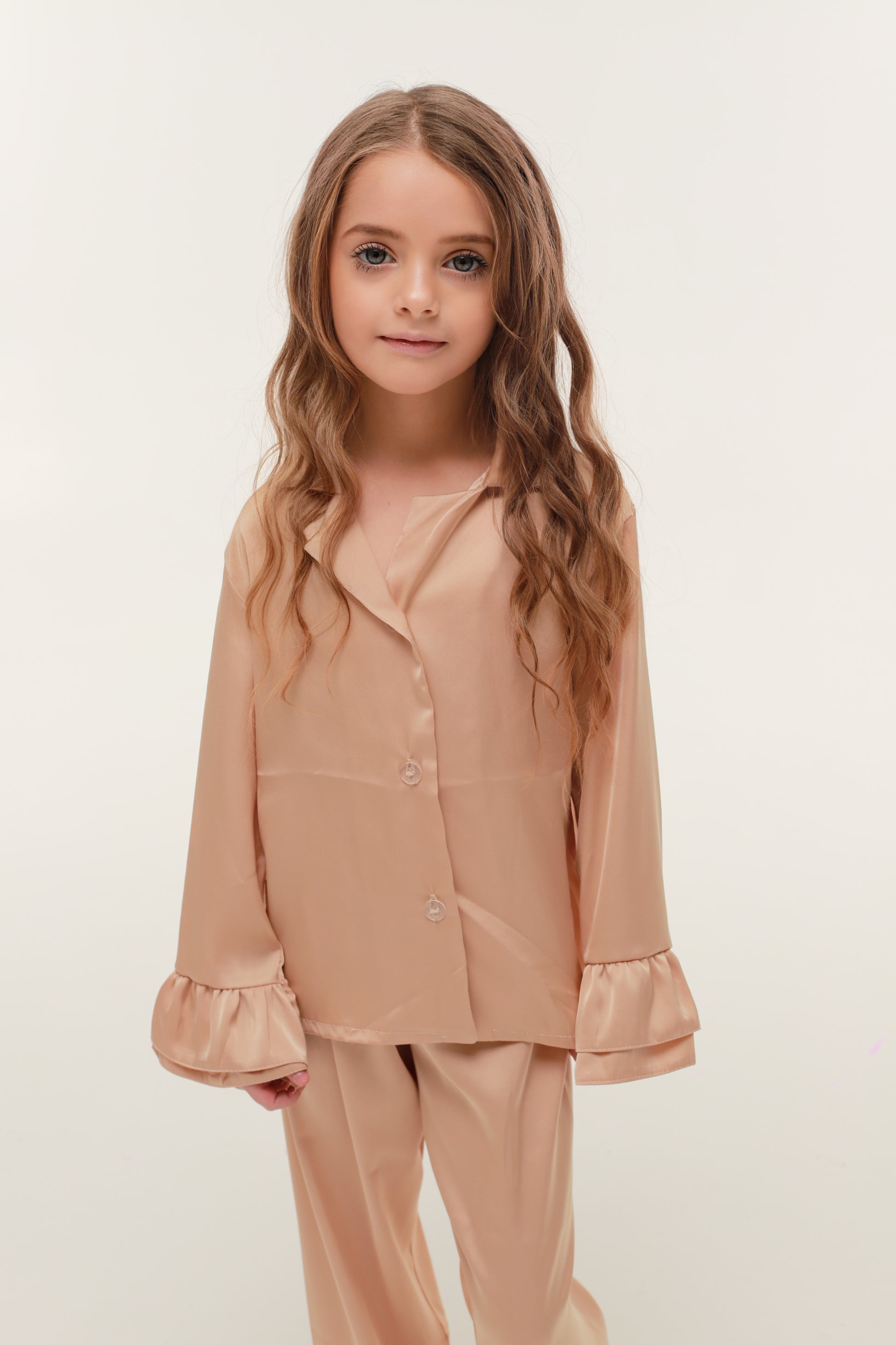 ДИТЯЧА ПІЖАМА З РЮШАМИ БЕЖ