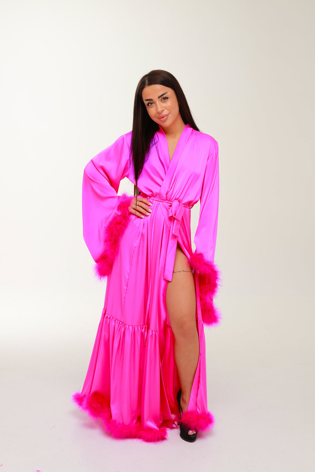 ХАЛАТ - ВОЛАН З ПУШКОМ ДОВГИЙ ФУКСІЯ