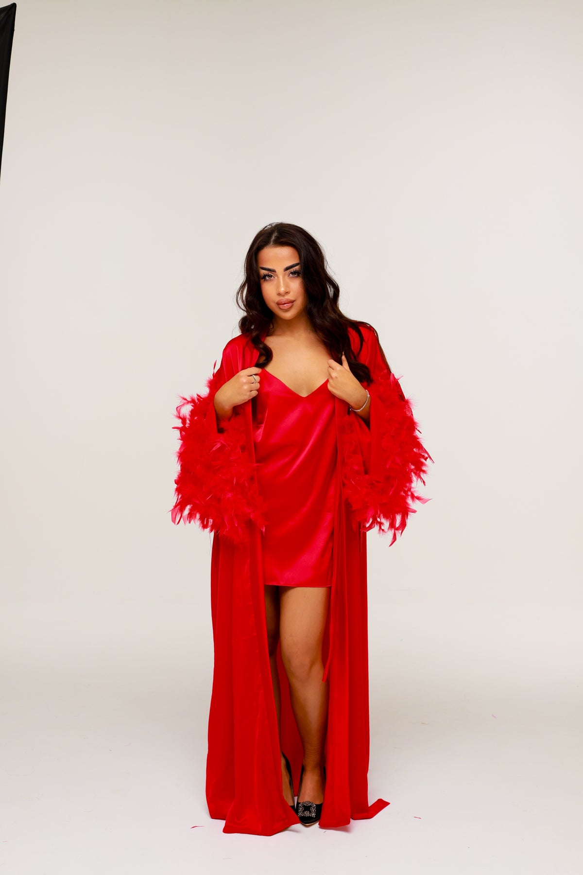 КОМПЛЕКТ : ДОВГИЙ ХАЛАТ З ПІРʼЯМ + СОРОЧКА МІНІ ЧЕРВОНИЙ