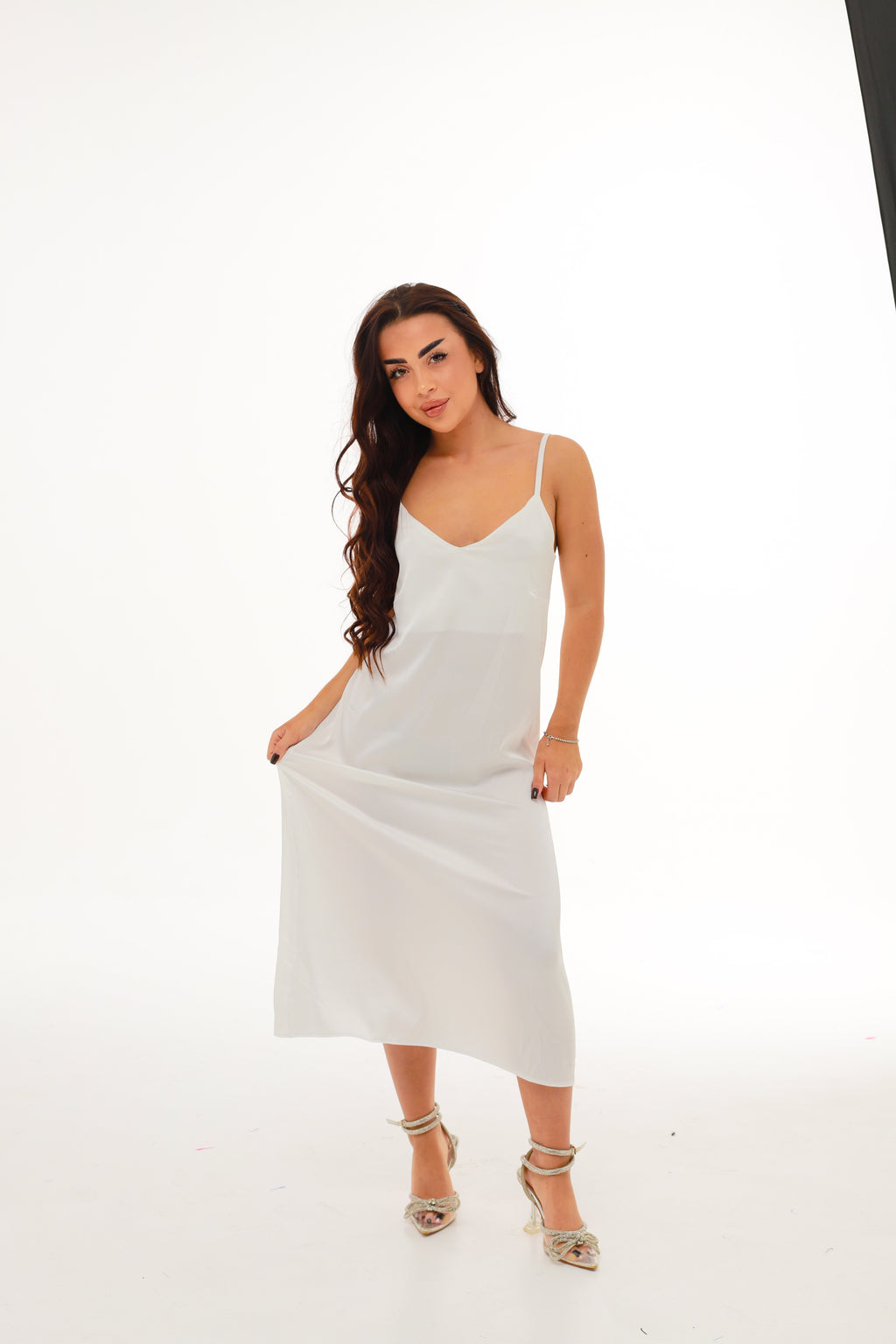 ШОВКОВА СОРОЧКА КЛАСИЧНА БІЛА МАКСІ