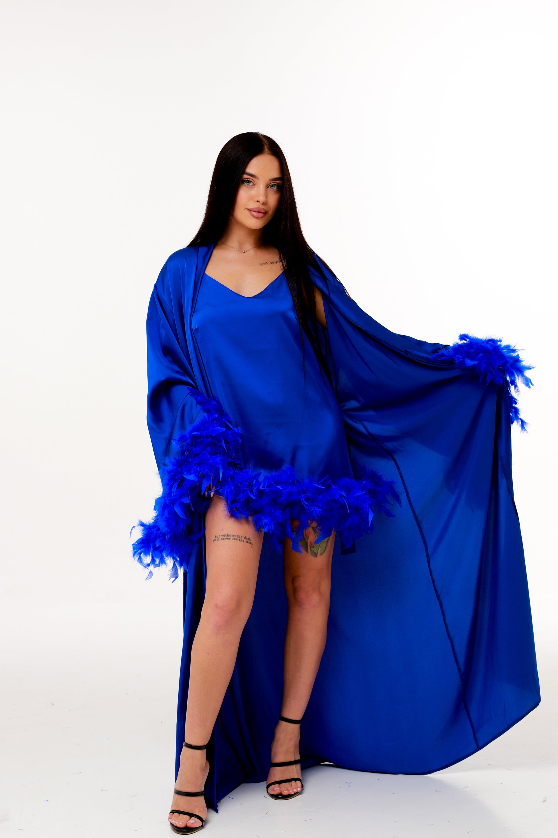 КОМПЛЕКТ : ДОВГИЙ ХАЛАТ З ПІРʼЯМ + СОРОЧКА З ПІРʼЯМ МІНІ ЕЛЕКТРИК