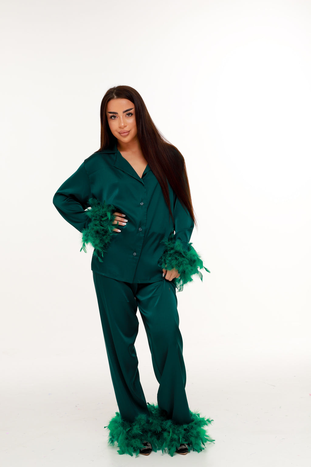 ПІЖАМНИЙ КОСТЮМ З ПІРʼЯМ смарагд